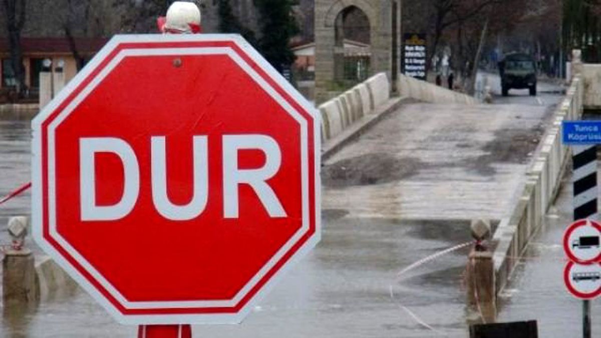Edirne\'de Köprüler 3 Gündür Trafiğe Kapalı