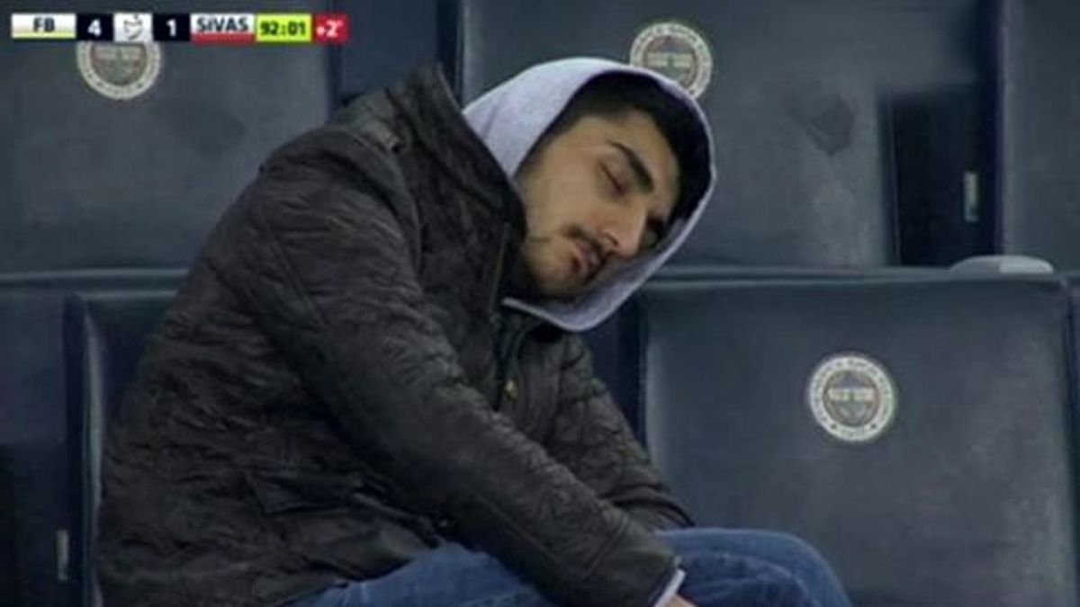 Fener'in Sıkıcı Futbolu Taraftarı Uyuttu