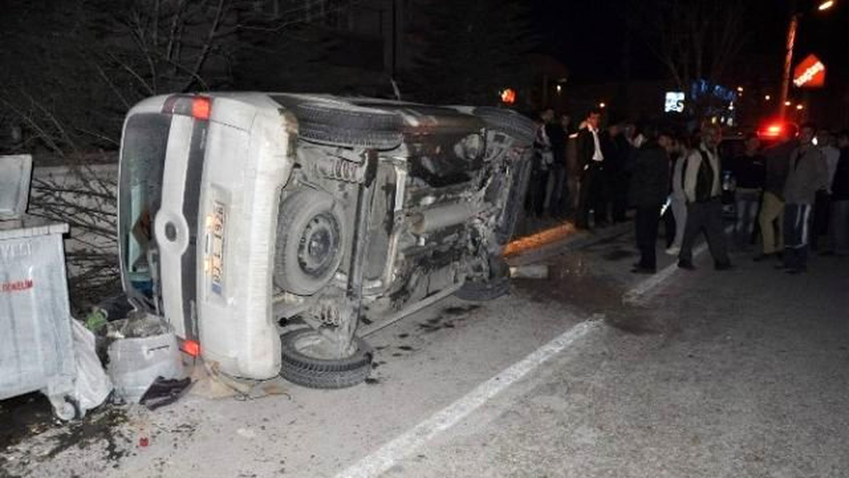 İzinsiz Aldığı Babasının Arabasıyla Bisikletli Çocuğa Çarptı