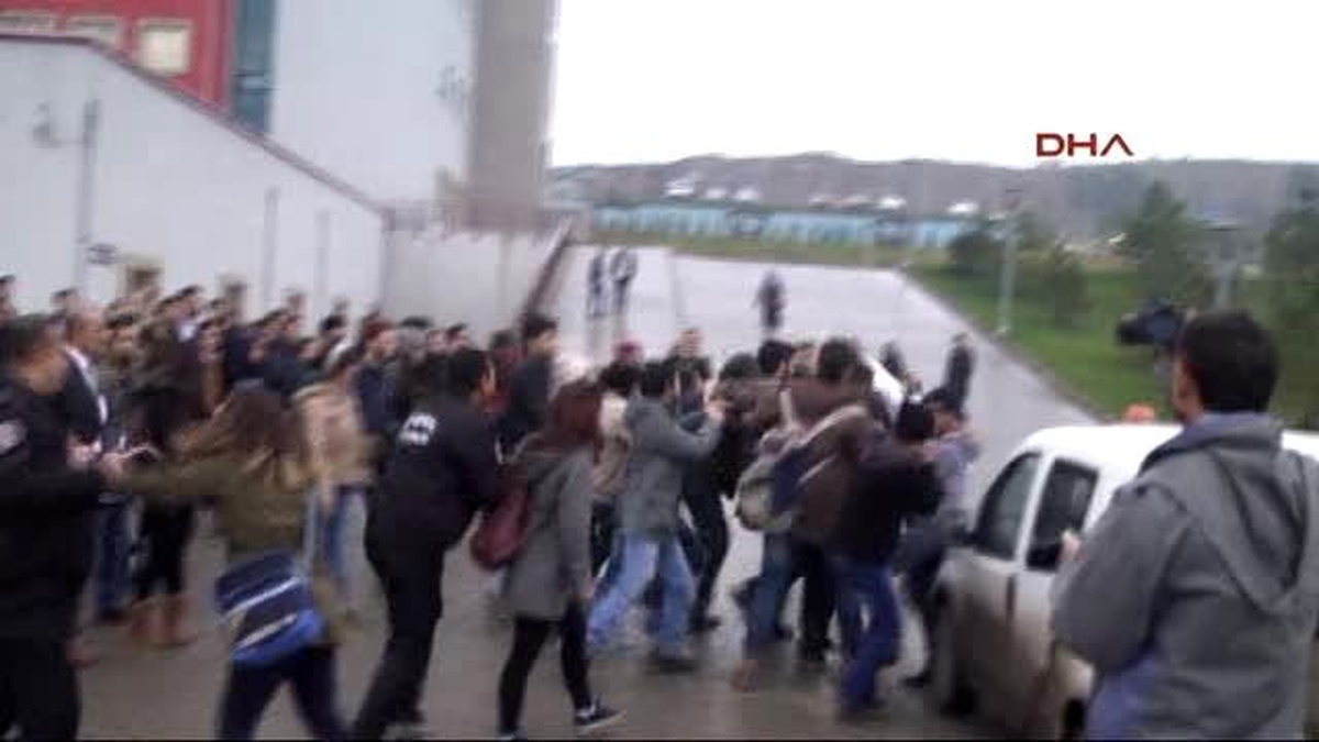 Karabük Üniversite Öğrencilerinin \'Hazırlık\' Tepkisi