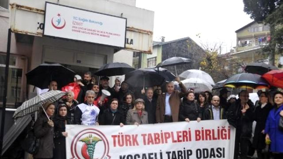 Kocaeli\'de Aile Hekimleri 1 Günlük İş Bıraktı