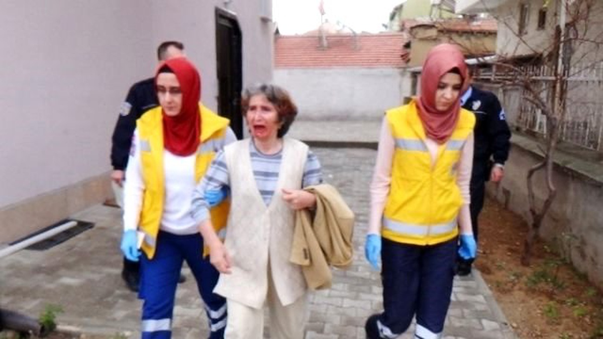 Karaman\'da Kar Maskeli Hırsızdan Yaşlı Kadına Darp