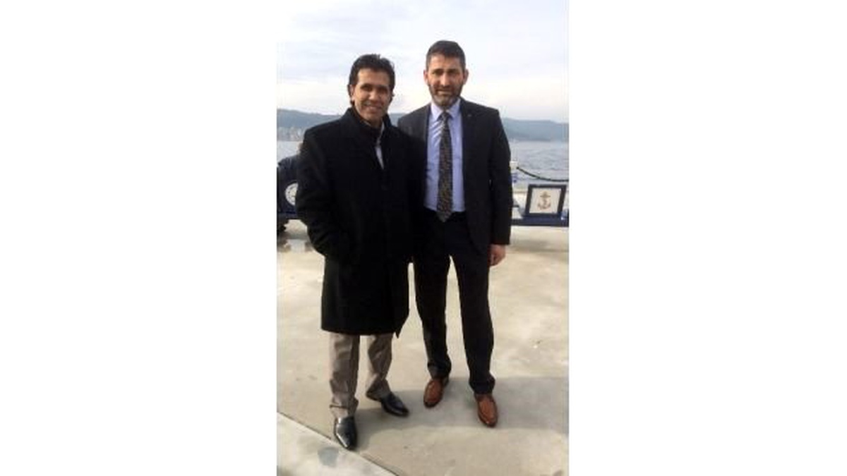 Romanlar Parti mi Kuruyor?