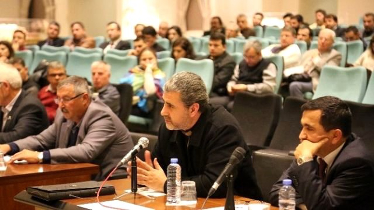 Selçuk\'taki Meclis Üyelerinden Dikkat Çeken Öneriler