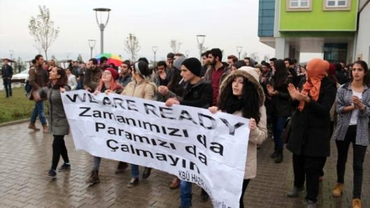 Karabük Üniversitesindeki Öğrencilerin \'Hazırlık\' Tepkisi
