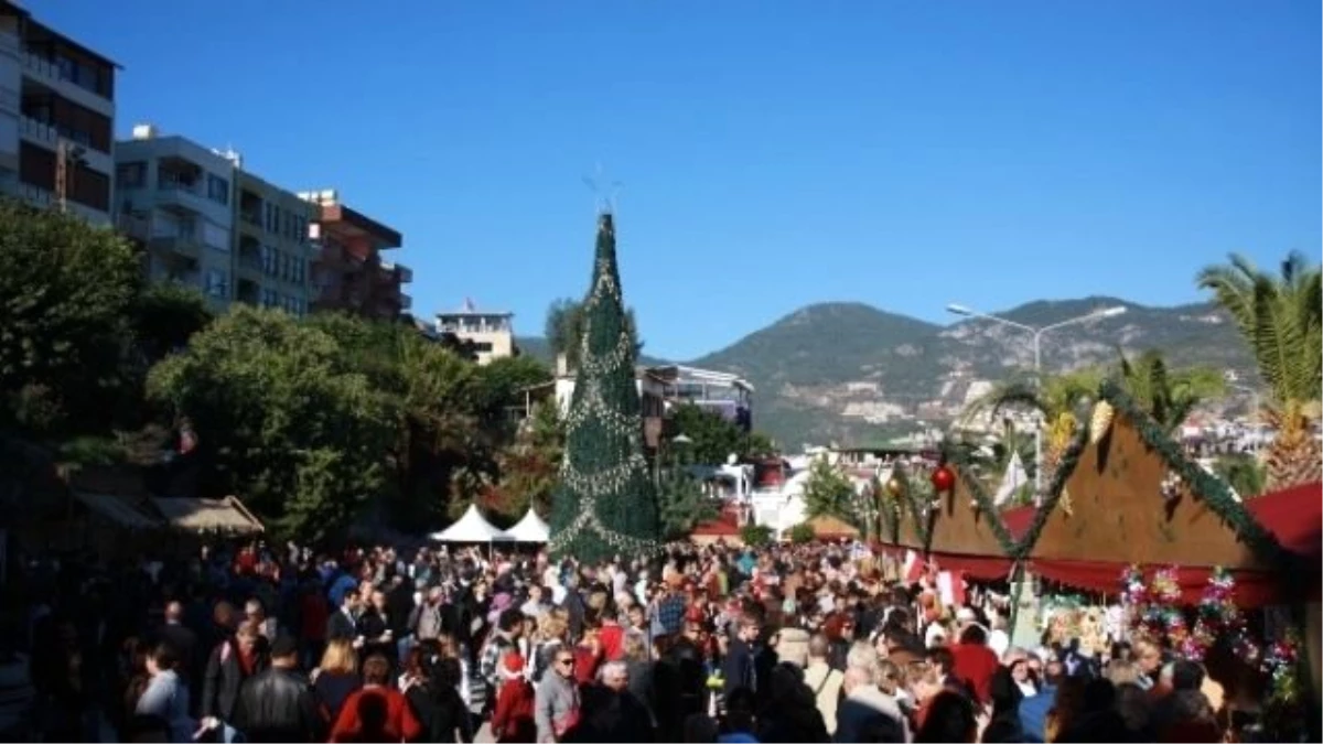 Alanya\'da Noel Pazarı Kuruluyor