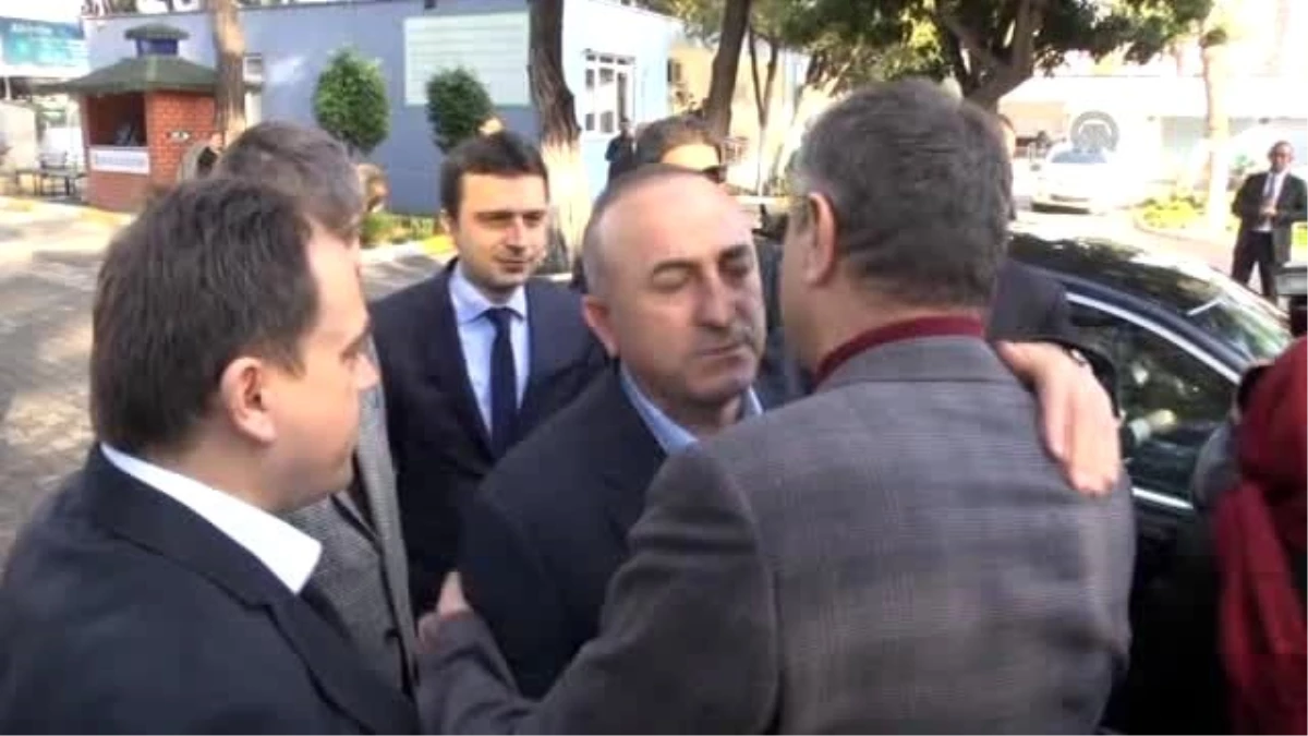 Bakan Çavuşoğlu Antalya\'da Cenaze Törenine Katıldı