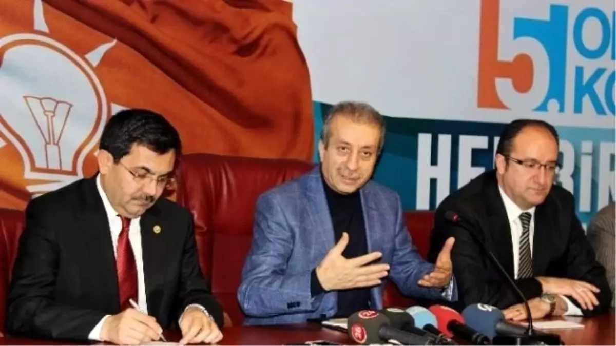 Bakan Eker Parti Teşkilatını Ziyaret Etti