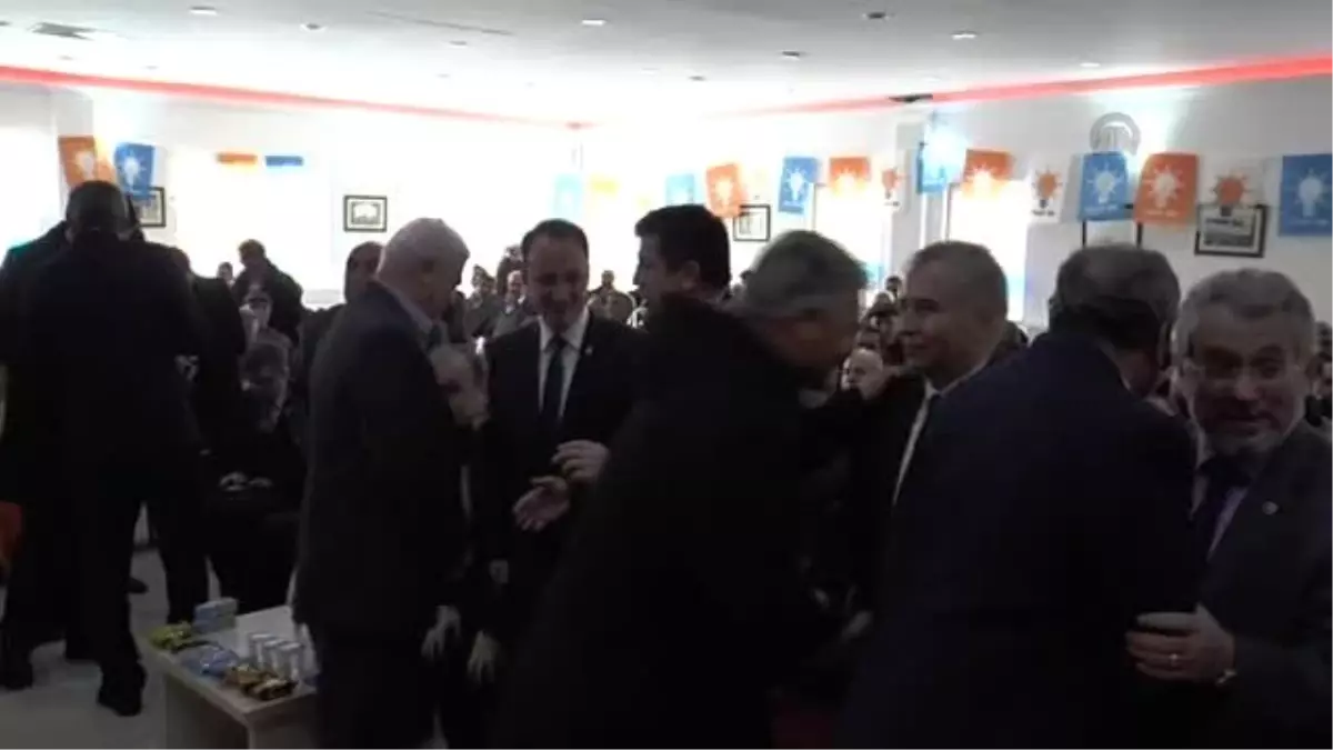 Ekonomi Bakanı Zeybekci Denizil\'de