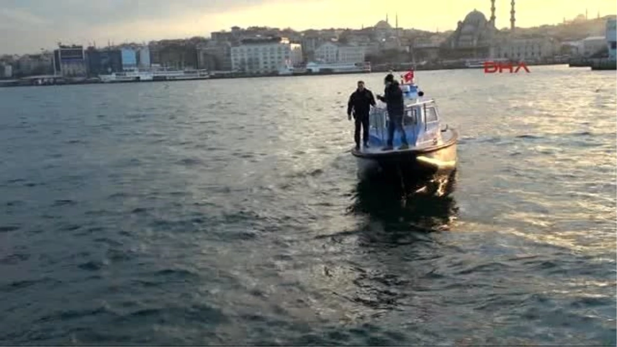 Karaköy\'de Vupurdan Denize Atlayan Bir Kişi Kayboldu