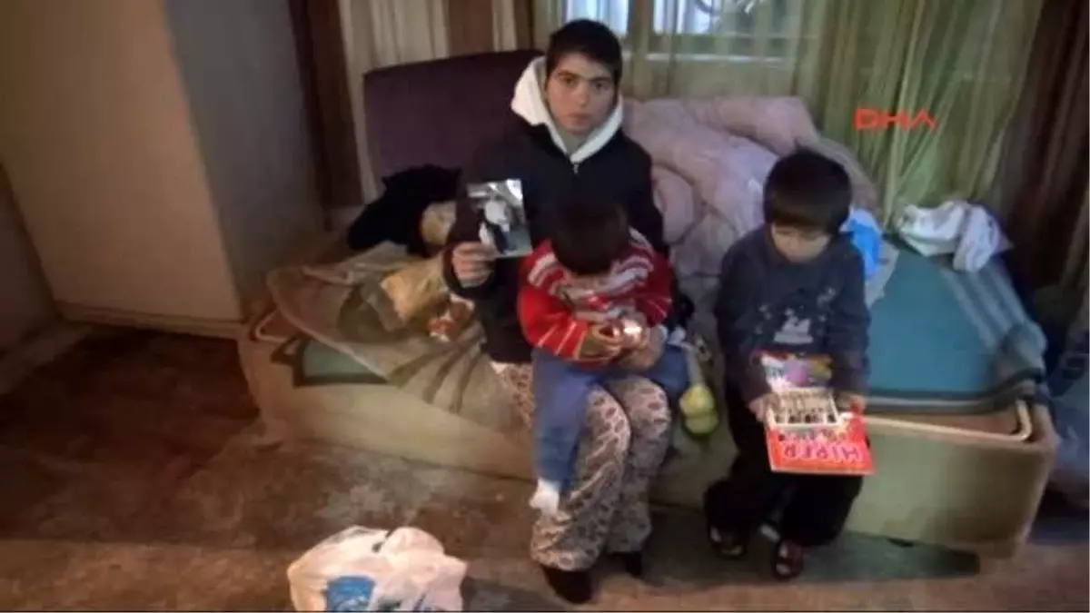 Mersin Evden Çıkarılan Kadın 2 Çocuğu ile Sokakta Kaldı