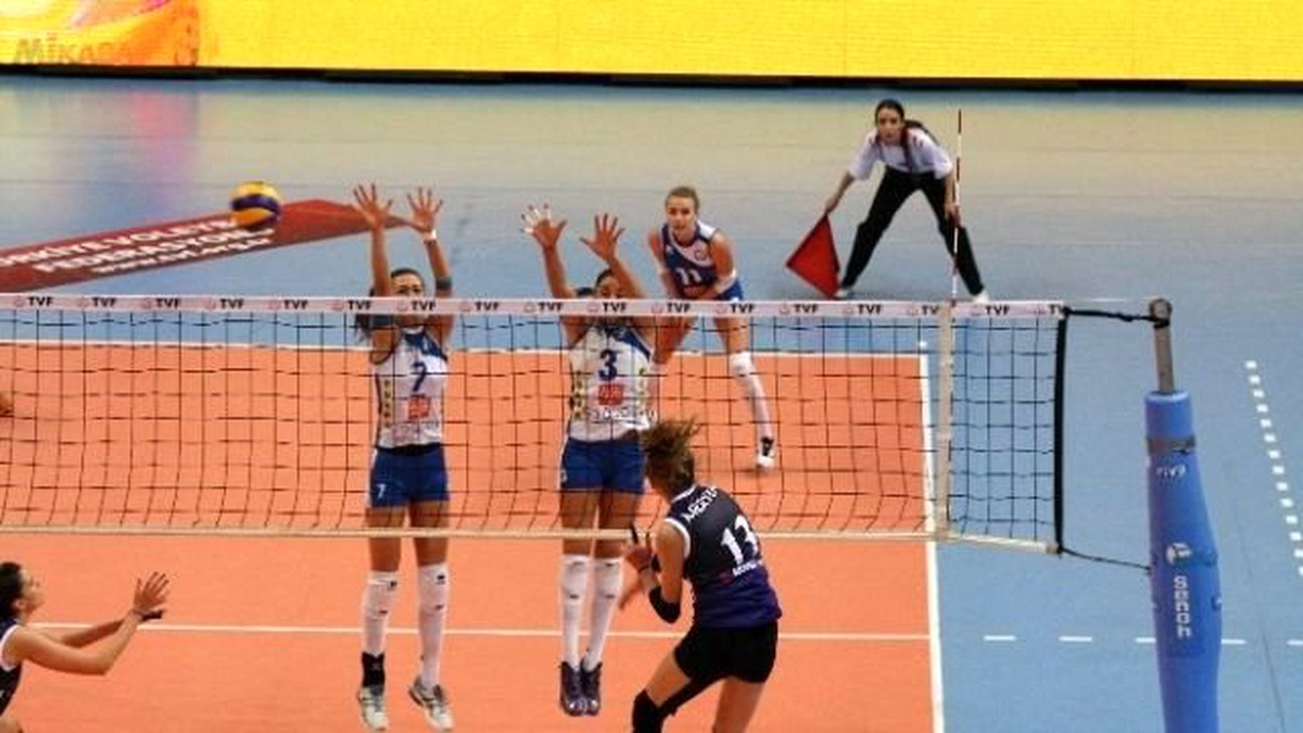 Büyükşehir Belediyespor, Nilüfer Belediyespora 3-0 Yenildi