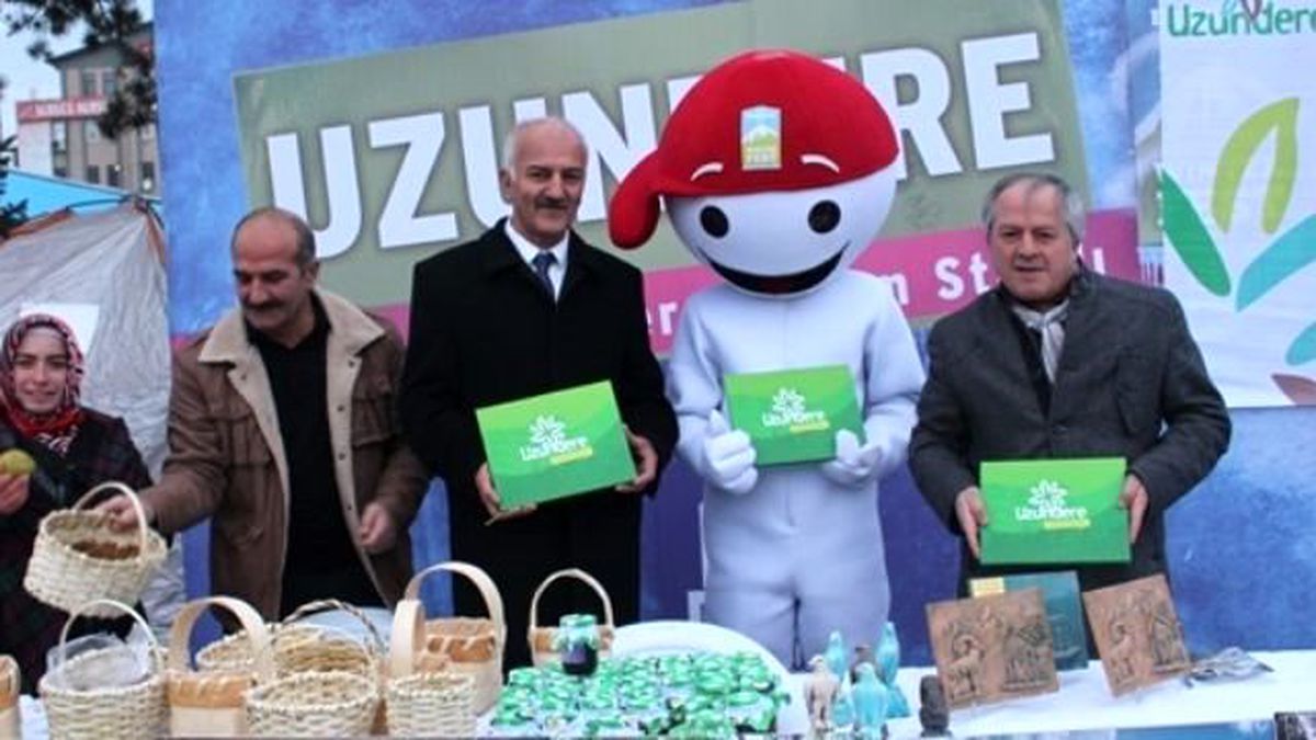 Uzundere Standına Yoğun İlgi