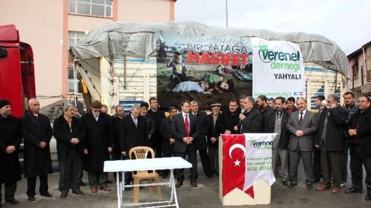 Yahyalı\'dan Suriye\'ye Yardım Tır\'ı