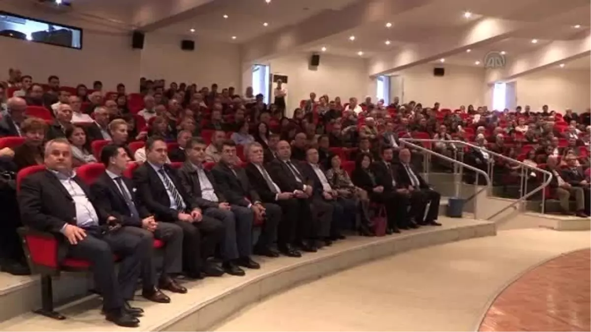 Balkan Türkleri ve Kayıtsız Dünya" Konferansı - Mccarthy