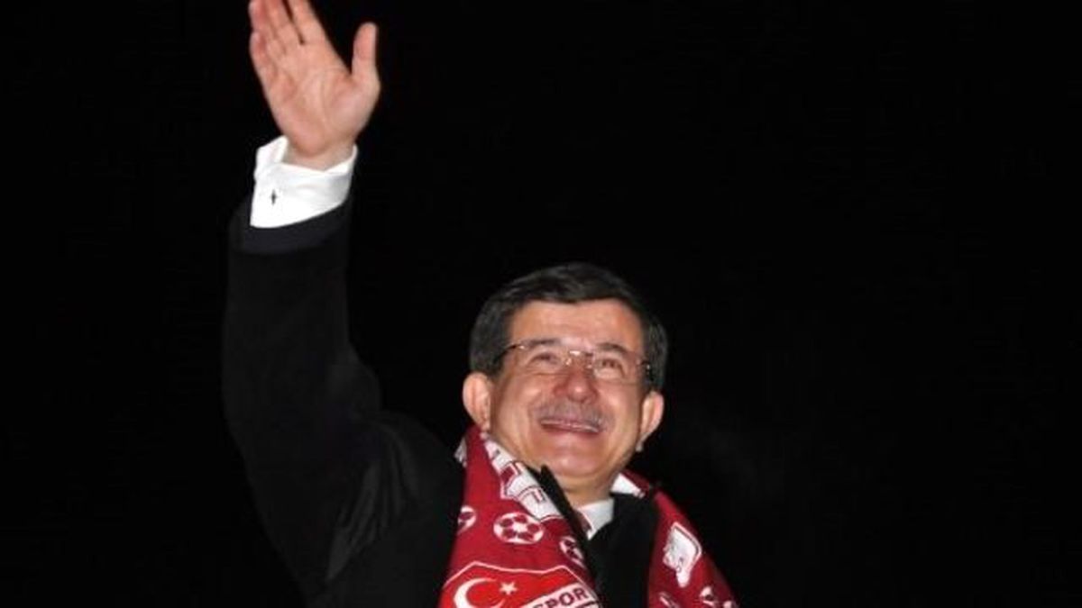 Başbakan Davutoğlu, Elazığ\'da