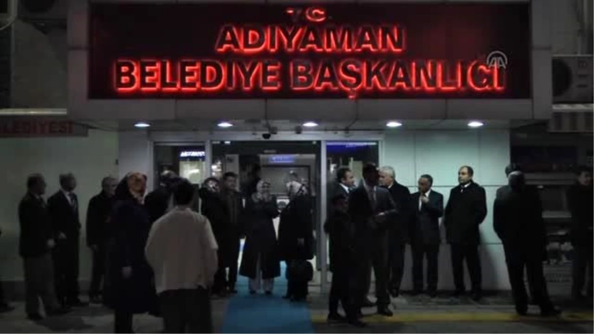 Başbakan Davutoğlu\'nun Belediye Ziyareti (2)