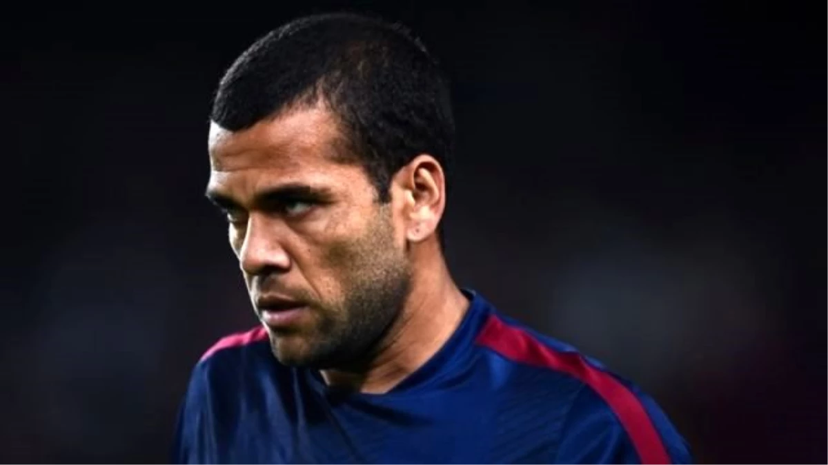 Dani Alves\'den Barcelona\'ya Kötü Haber