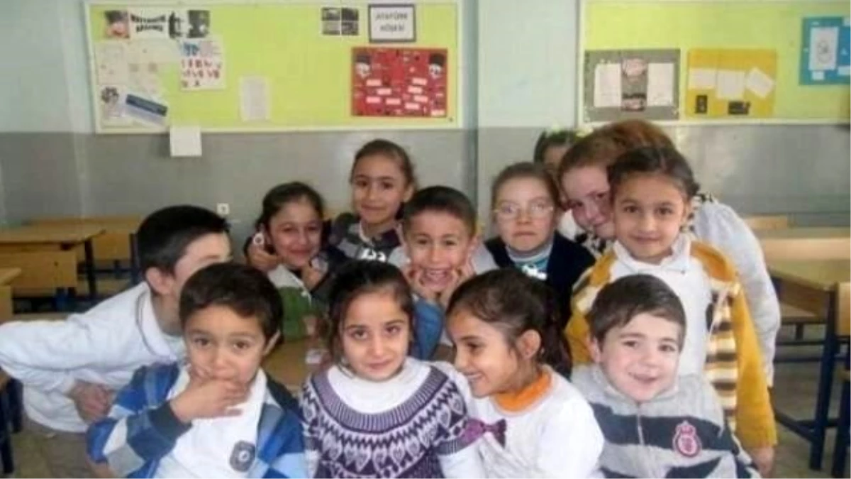 Suriyeli Öğrenciler, Eğitime Kazandırılıyor