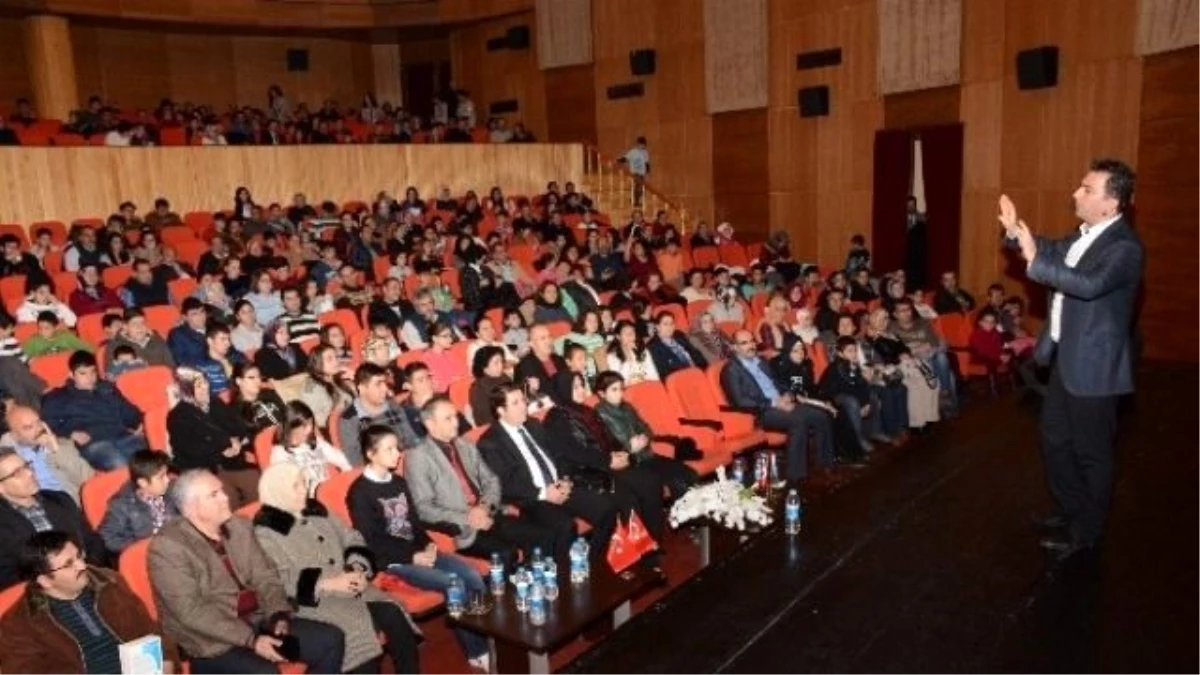 Aksaray\'da Etkili Ders Çalışma Konferansı