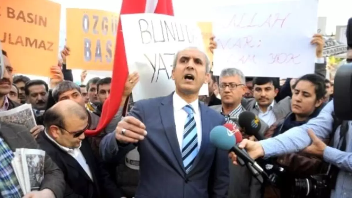 Antalya\'da \'14 Aralık\' Operasyonu Protestosu