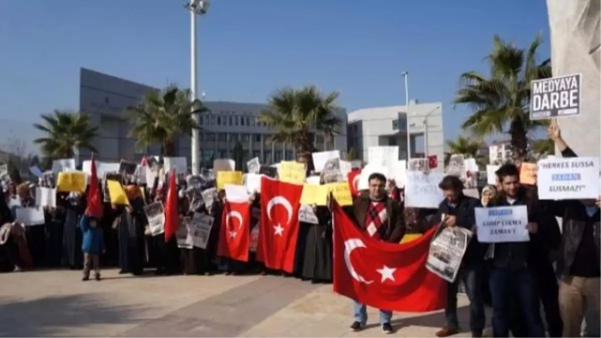 Bomba İhbarı Denizli\'de Adliye Binası Boşalttırdı