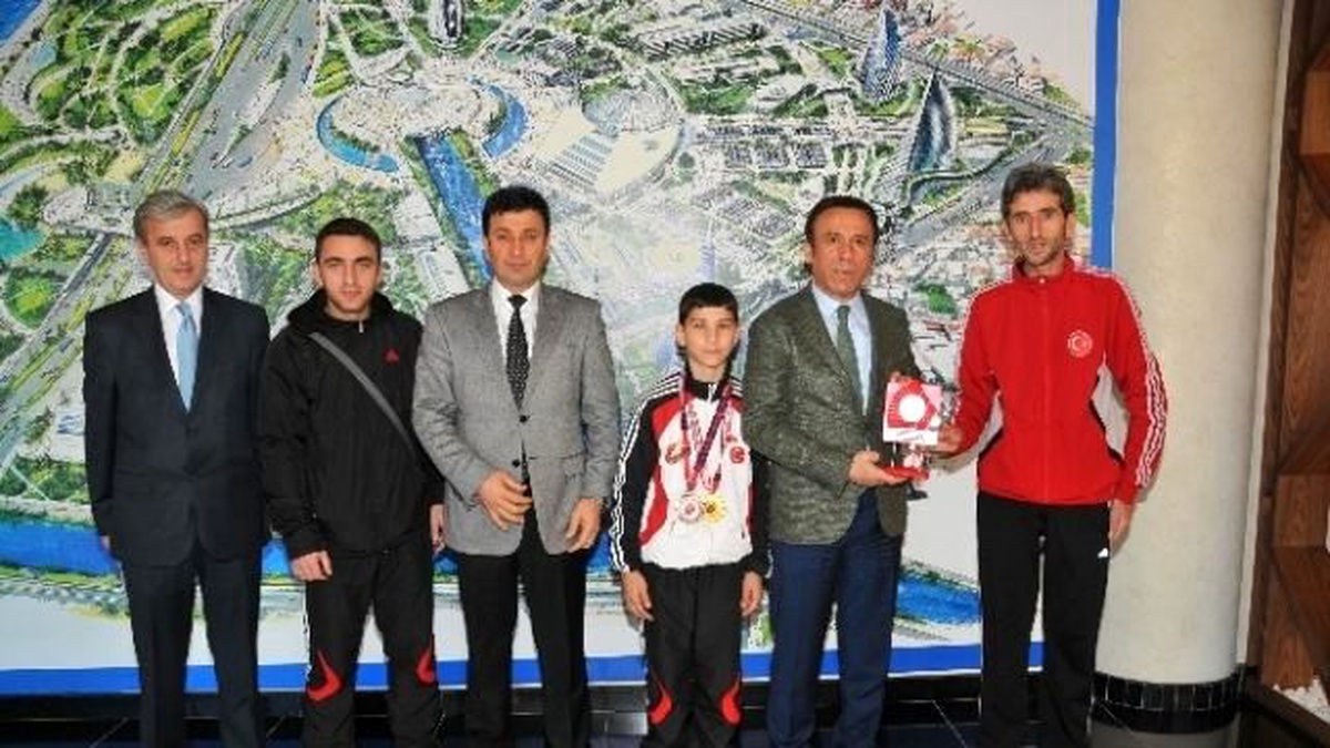 Canik, Badmintonda Uzakdoğu\'yla Yarışıyor