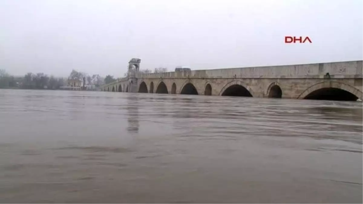 Edirne Yunanistan Güvenlik Gerekçesiyle Vatandaşlarını Türkiye\'ye Göndermiyor