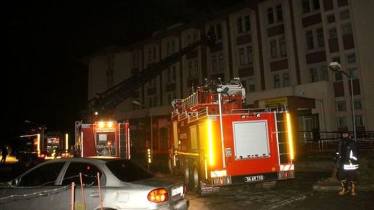 Siirt\'te Kız Öğrenci Pansiyonunda Yangın Çıktı