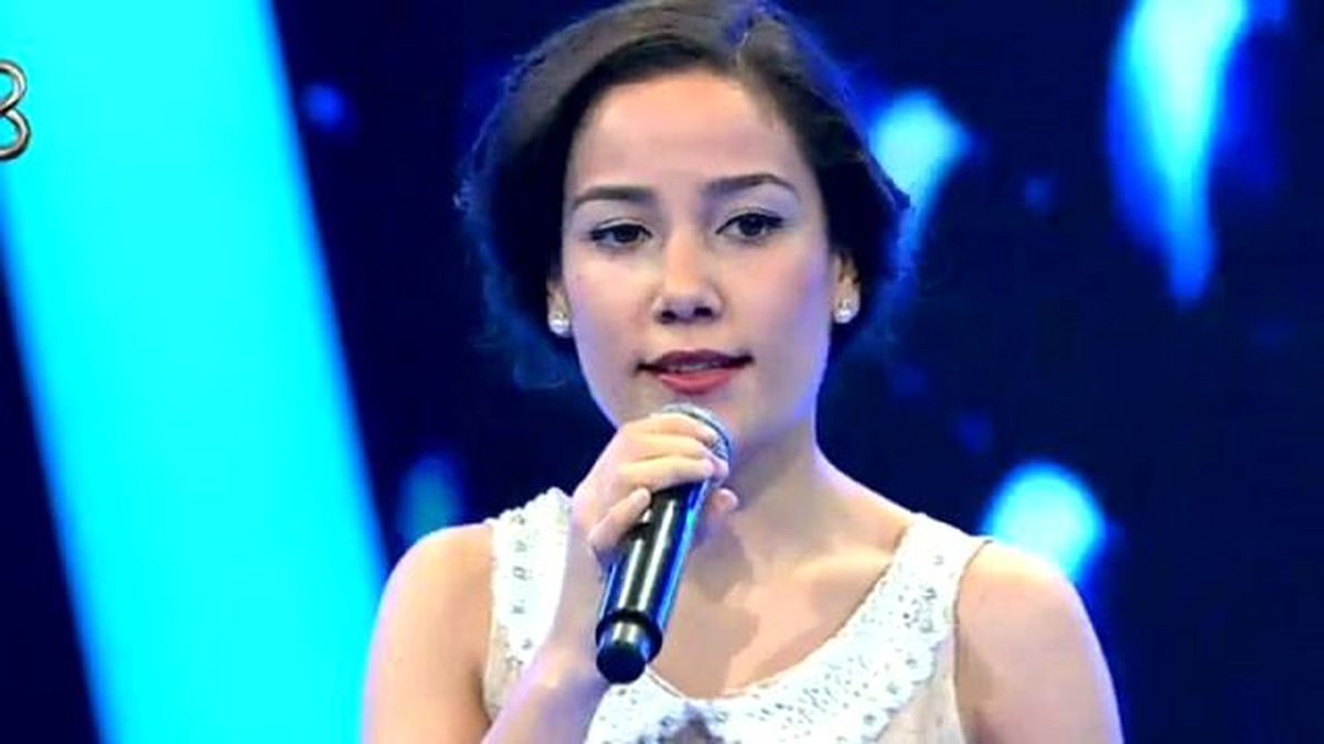 Sinem Özgül \'Bahçe Duvarından Aştım\'