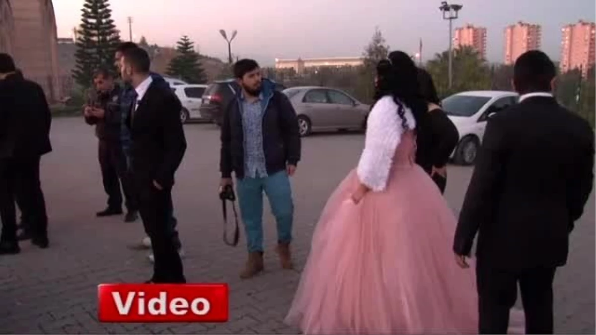 Adana\'da Nişanlı Çiftlere Hırsız Şoku!