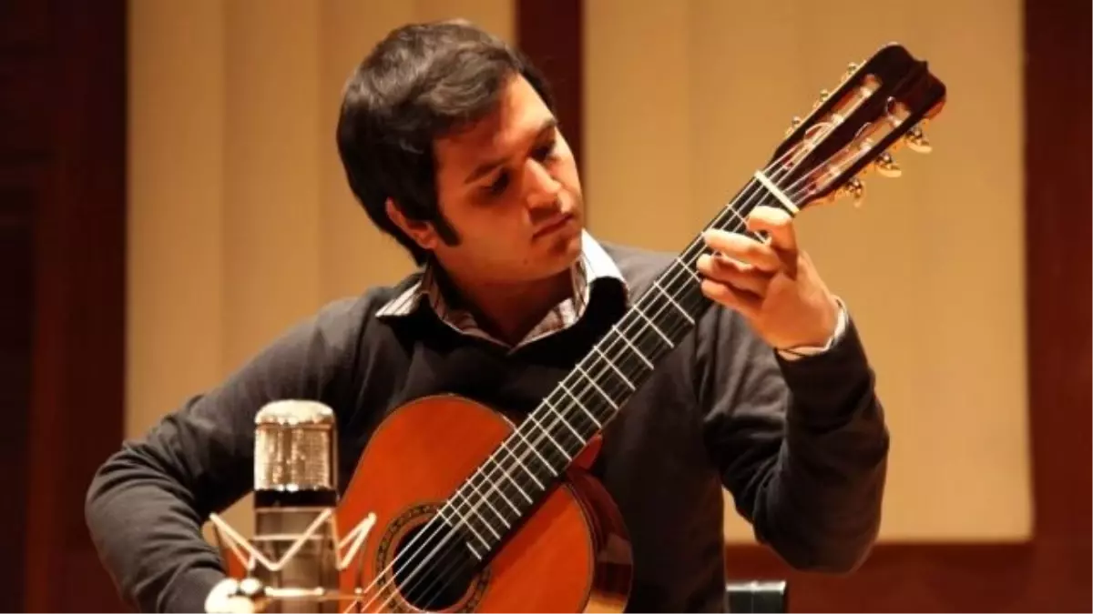 Akbank Sanat Gitar Günleri Cenk Erdoğan İle Devam Ediyor