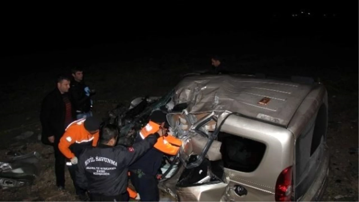 Ankara-Kayseri Karayolunda Kaza: 1 Ölü, 1 Yaralı