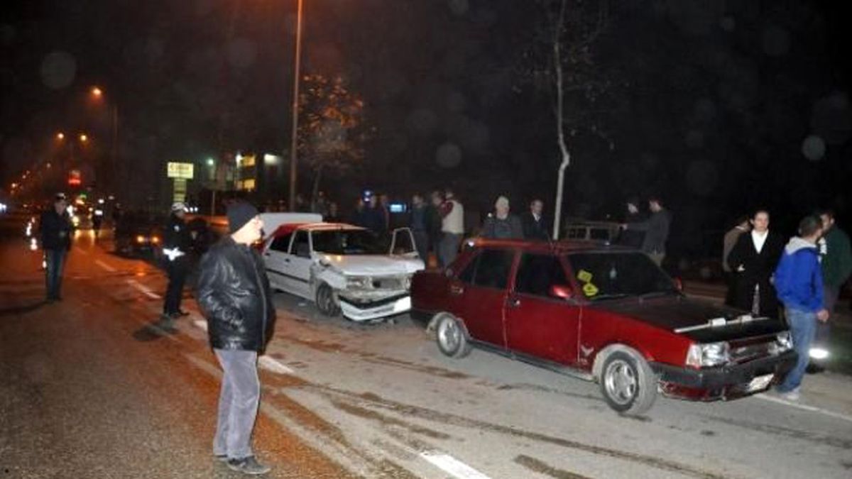 Asker Konvoyunda 7 Araç Birbirine Girdi