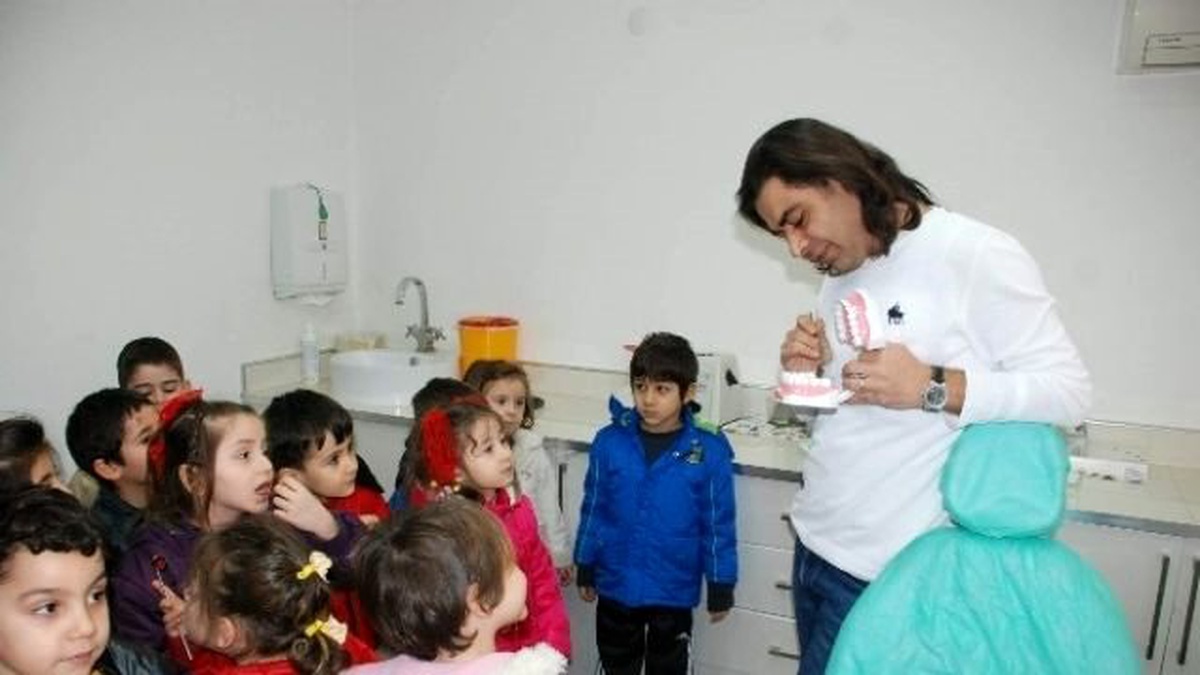 Çocuklar, Diş Hekimi Fobisini Yenmeye Çalıştı