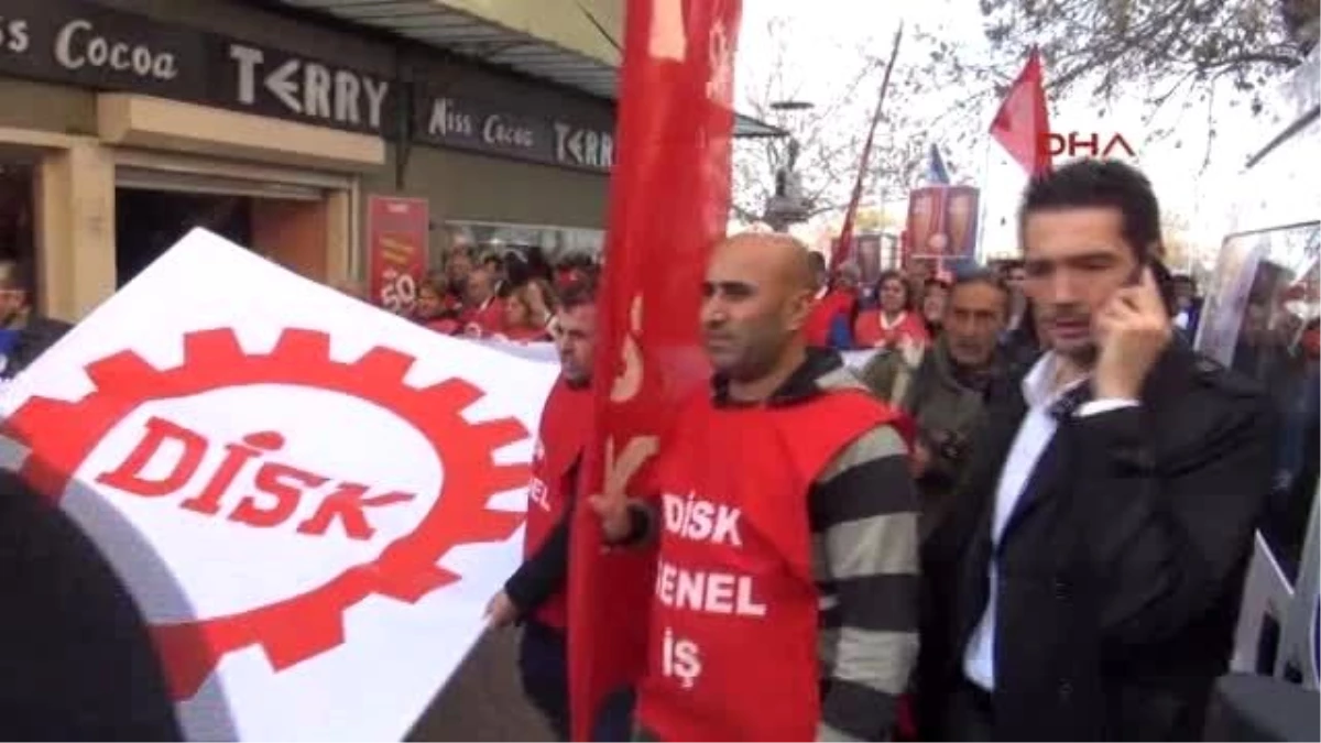 İzmir- Asgari Ücrete \'Tencere İçinde Taşlı\' Protesto