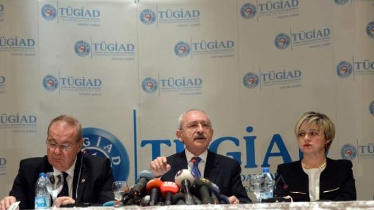 Kılıçdaroğlu: Türkiye\'nin En Temel Sorunu Demokrasinin Kan Kaybetmesidir