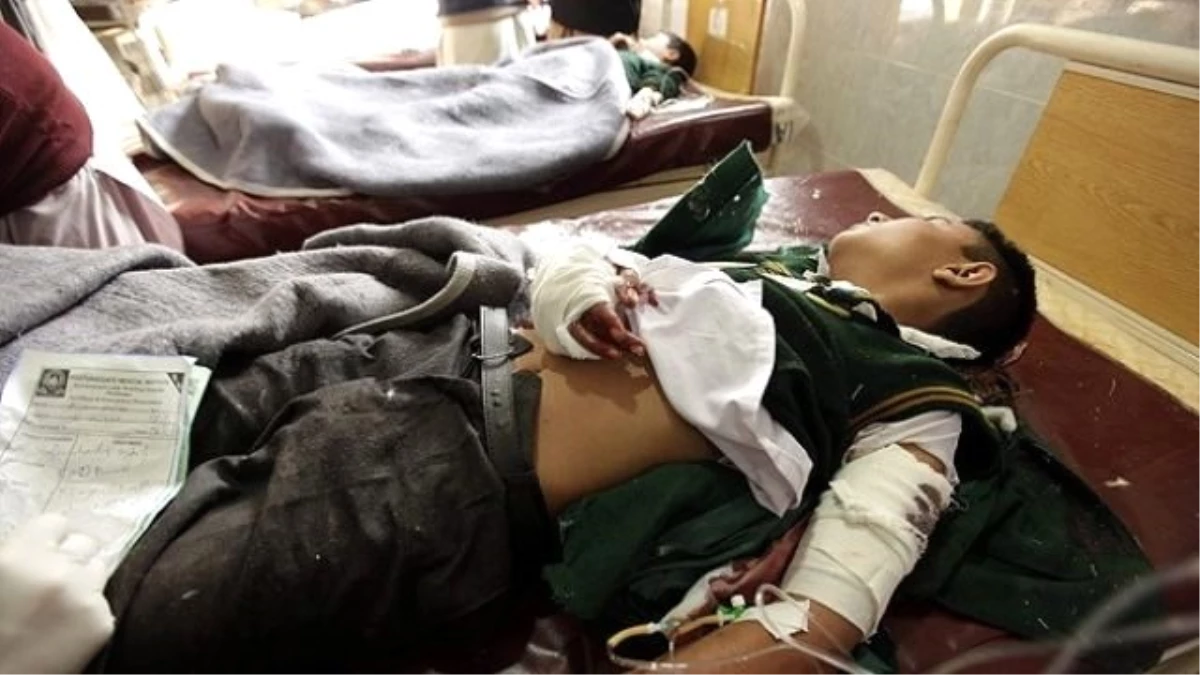 Taliban\'ın Okul Baskınında Ölü Sayısı 126\'ya Yükseldi
