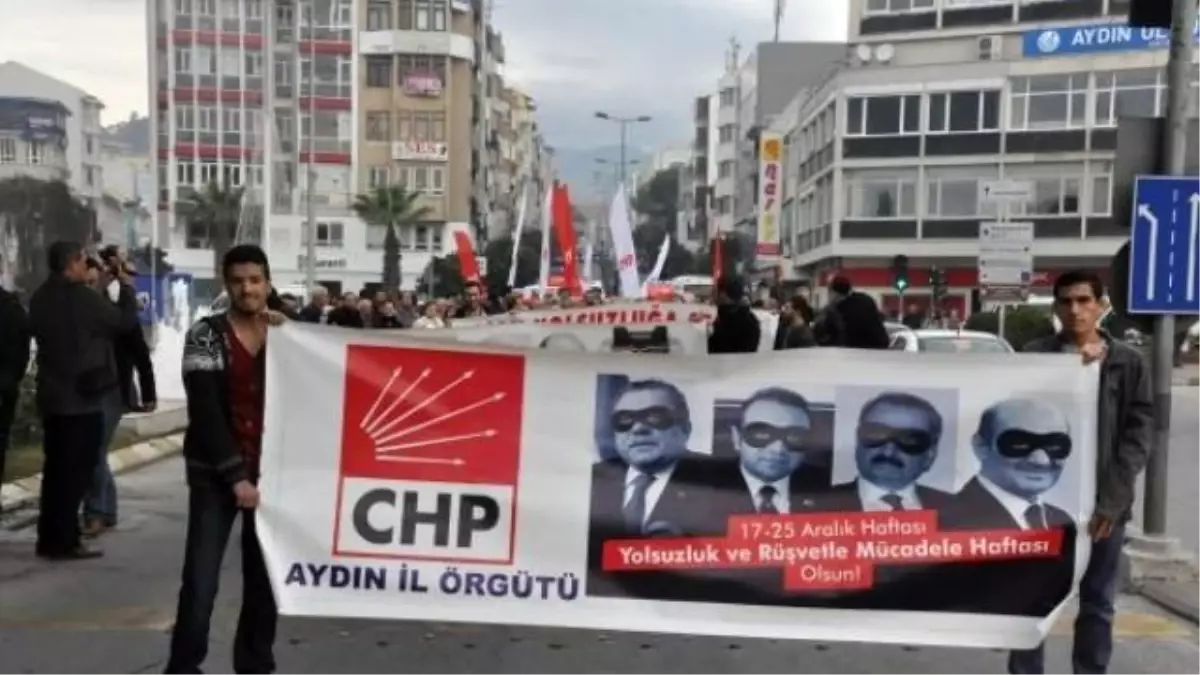 Aydın CHP\'de Gece Boyunca Pankart Savaşları (2)