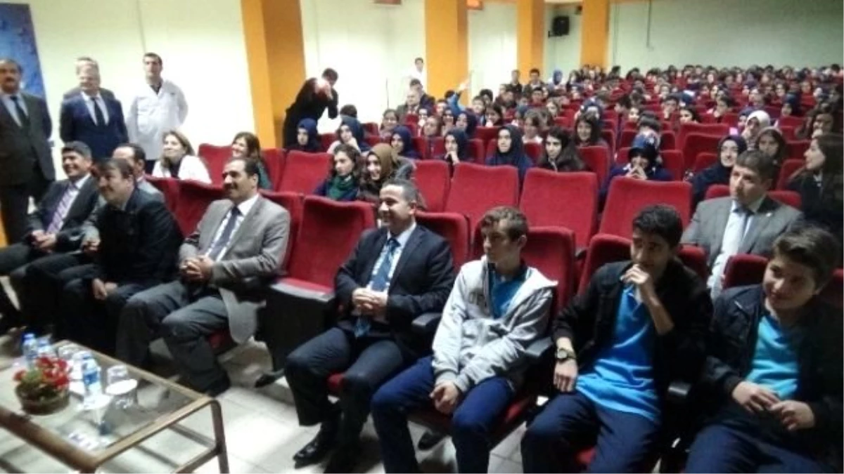 Erzincan\'da "Kariyer Günleri "Söyleşileri