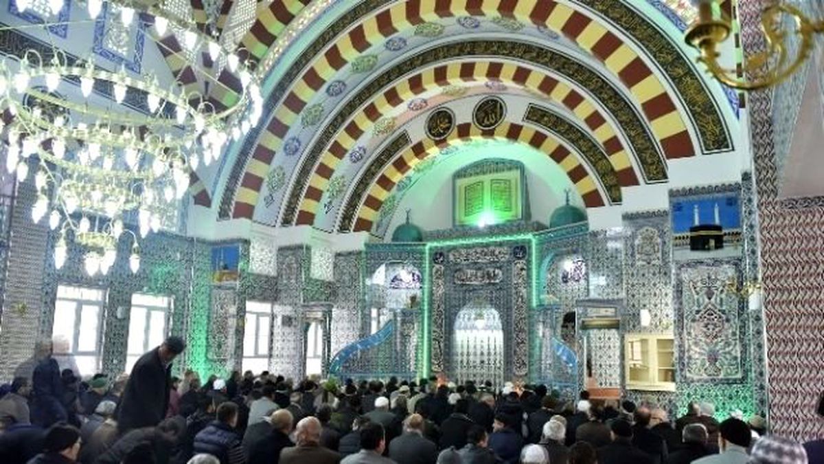 Kutlu Mahallesi Bağlar Camii Hizmete Açıldı