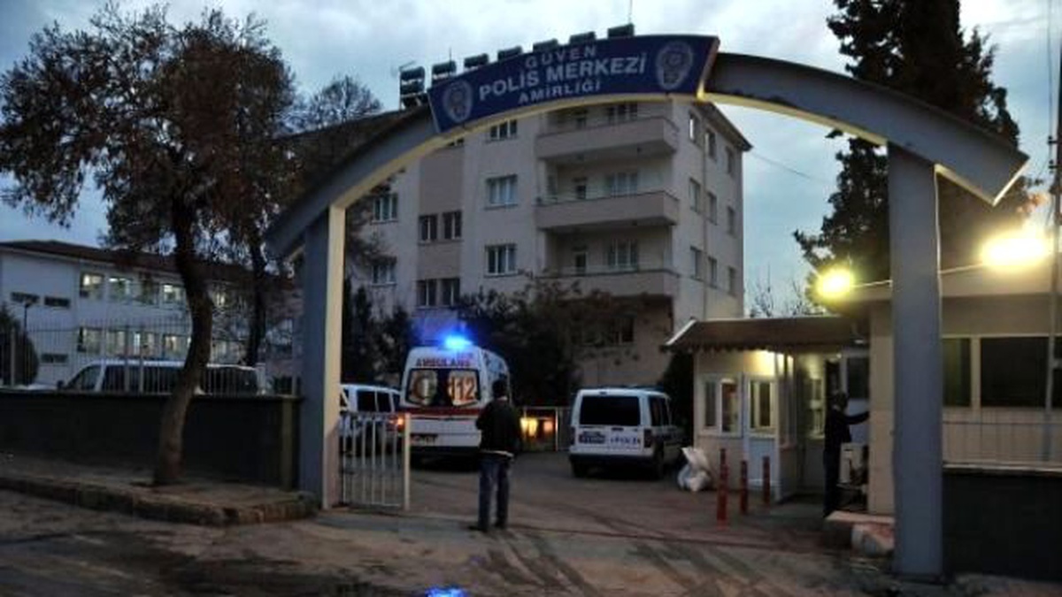 Ruhsatsız Tabancayla Gözaltına Alındı, Karakoldan Kaçtı