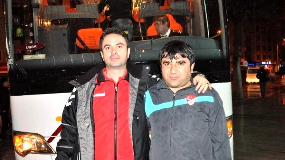Avrupa Dönüşü Uşak Sportif\'e Coşkulu Karşılama