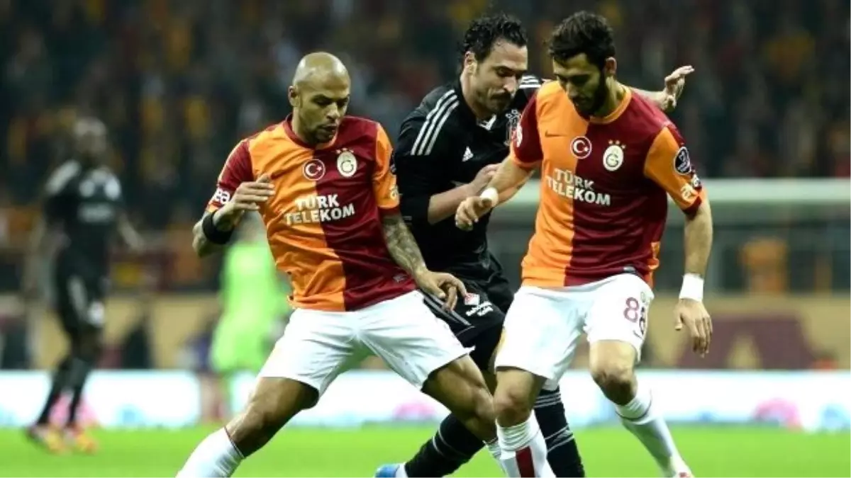 Beşiktaş-Galatasaray Derbisinin Biletleri Satışa Çıktı