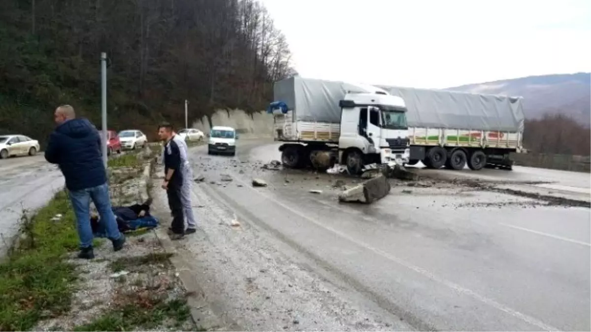 Bolu Dağında Kaza: 4 Yaralı