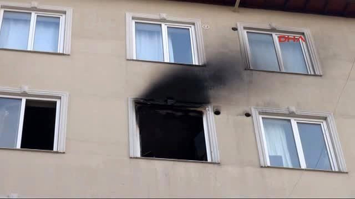 Gaziantep Çakmakla Oyun Yangına Yolaçtı
