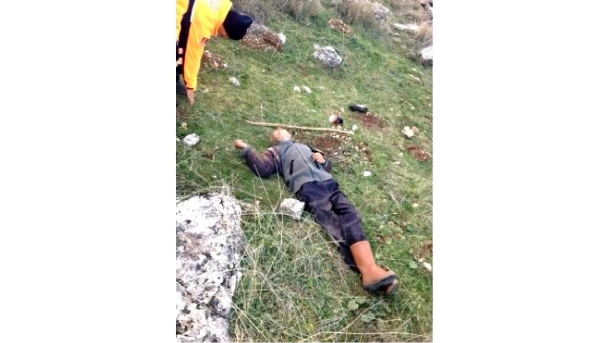 Afyonkarahisar\'da Kaybolan Çoban Dağda Donarak Öldü