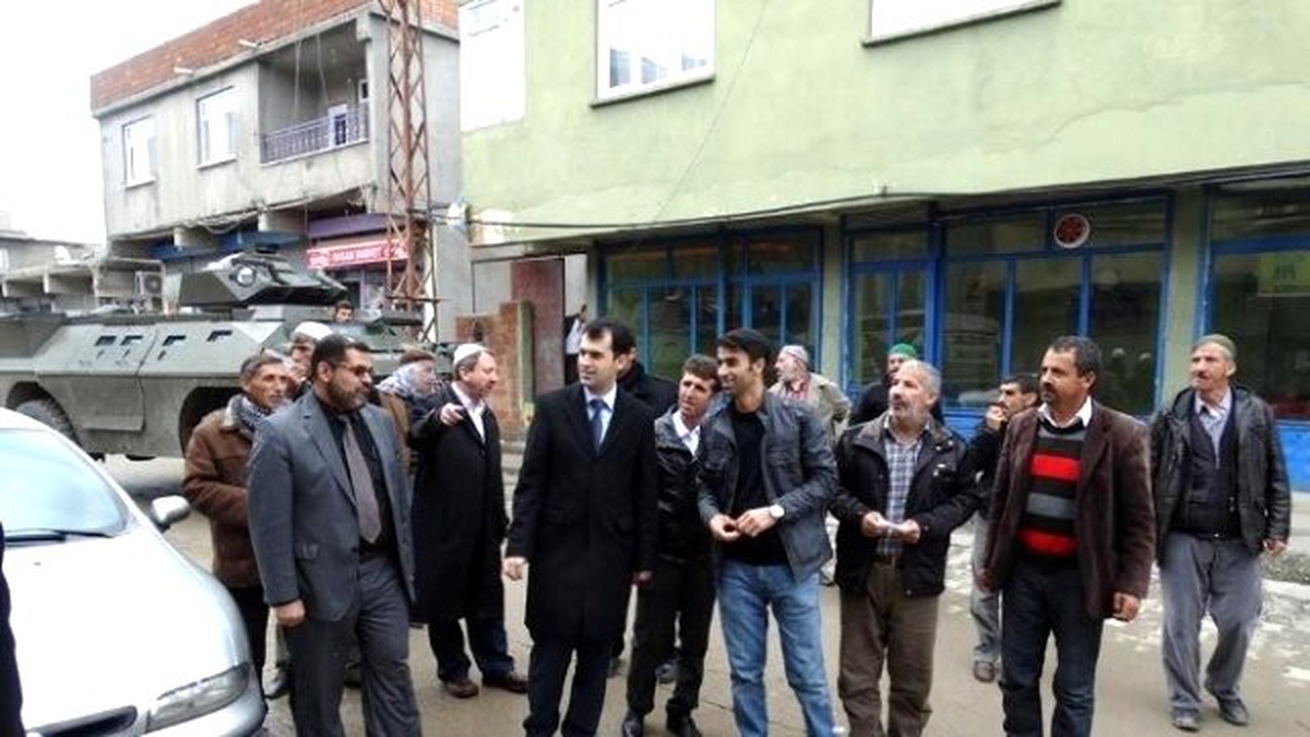 Kaymakam Sarı, Gürbüz Mahallesi\'nde İncelemelerde Bulundu