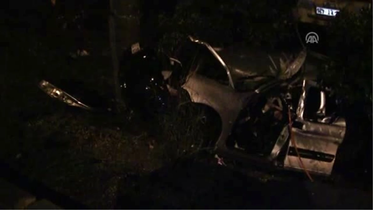 Kazada Hurdaya Dönen Arabada Sıkışan Sürücü Öldü