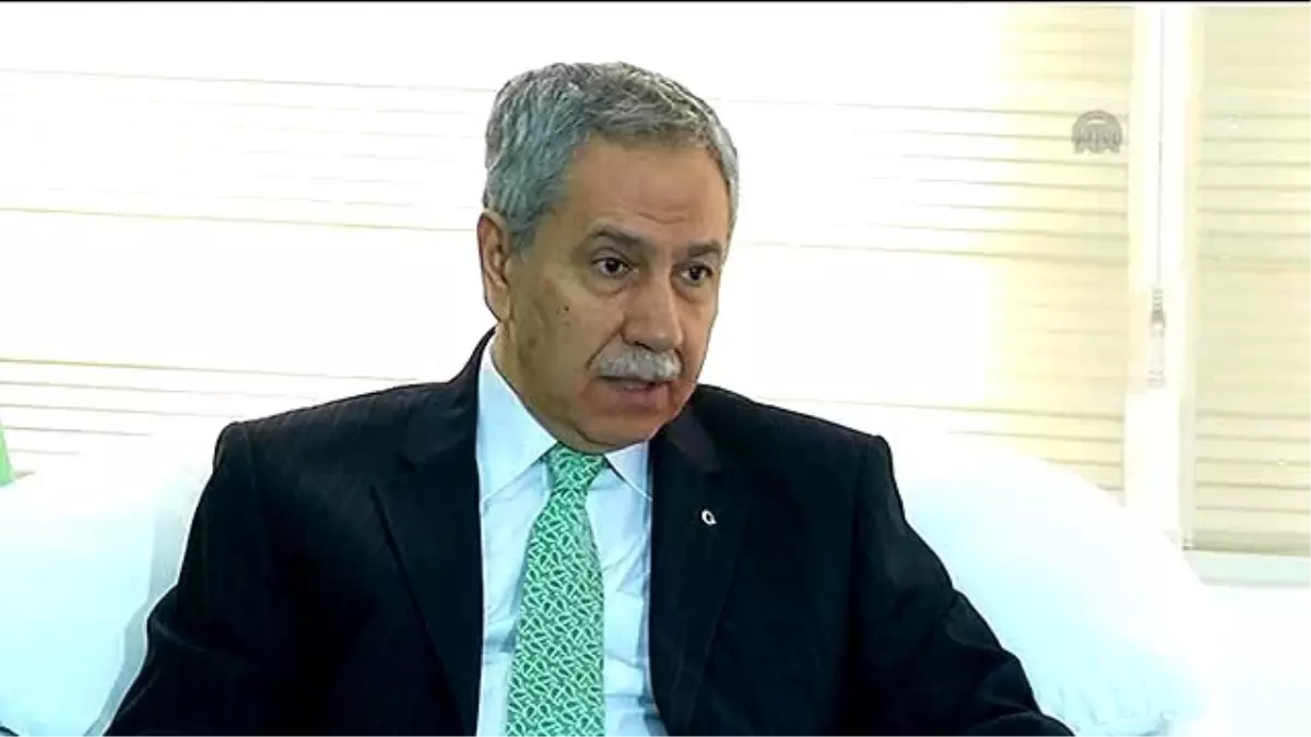 Arınç: "O Kadar Gayri Ciddi Ki Kendisini Takip Edenlere Şapşikler Demesi Gibi"